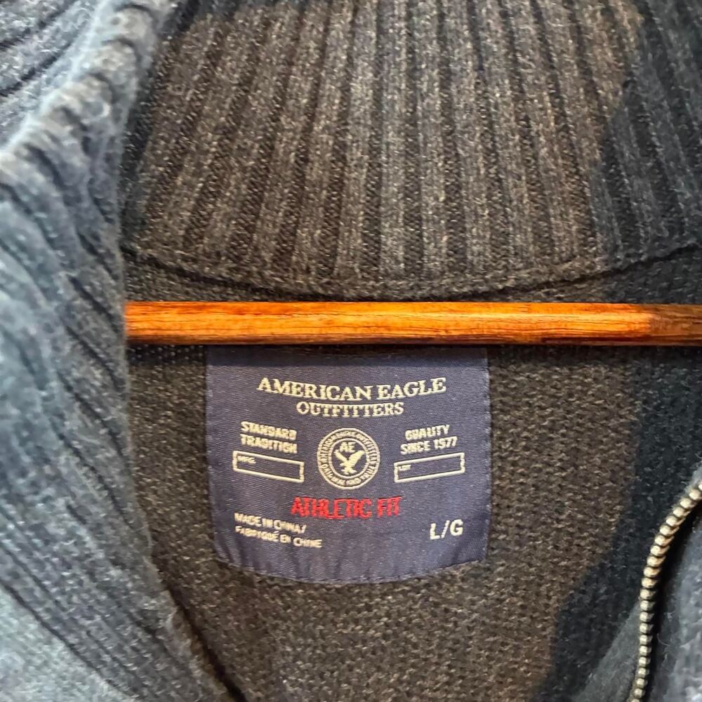 American-eagle Men's Grey and Black Jumper - Picture 3 of 5
